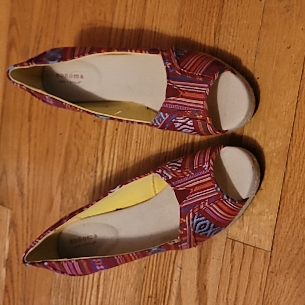 Sonoma tribal print wedges